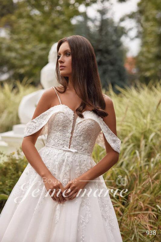 Personnalisez la robe de vos rêves en 3 étapes seulement !