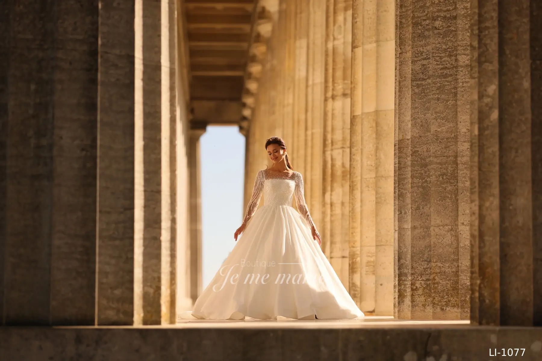 LI-1077 robe en dentelle perlé – Image 3