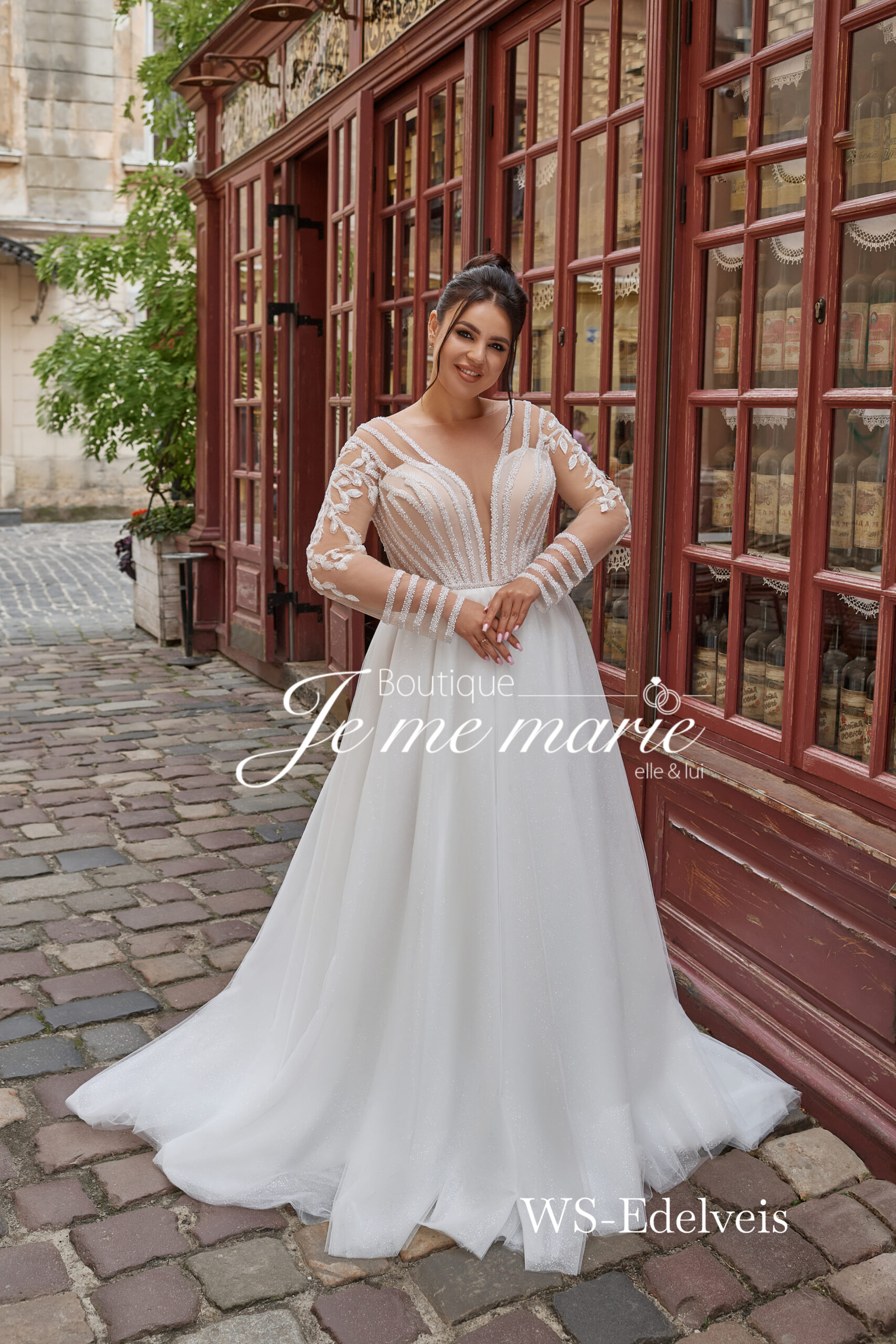 robe de mariée en tulle brodé moderne et détails raffinés ws edelveis robe de mariée en tulle brodé moderne et détails raffinés ws edelveis